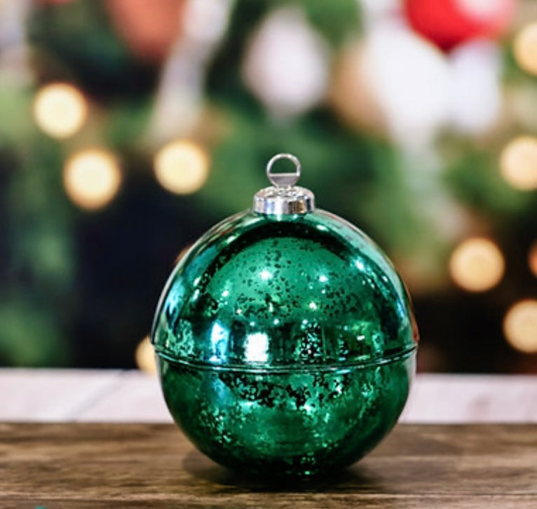 WINTER LIMITED EDITION - GLASS ORNAMENTS