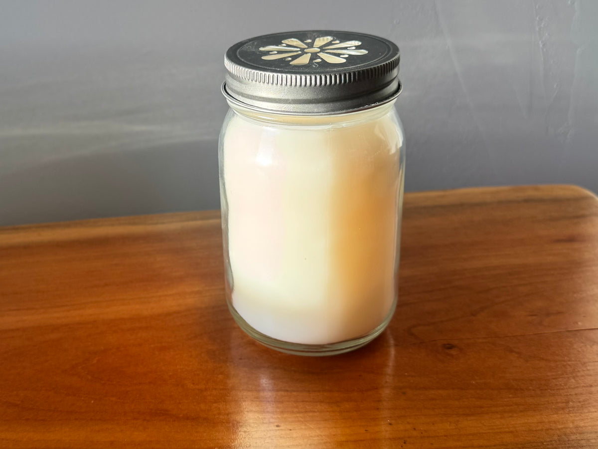 SEASONAL - SPRING + SUMMER   DAISY JAR CANDLE