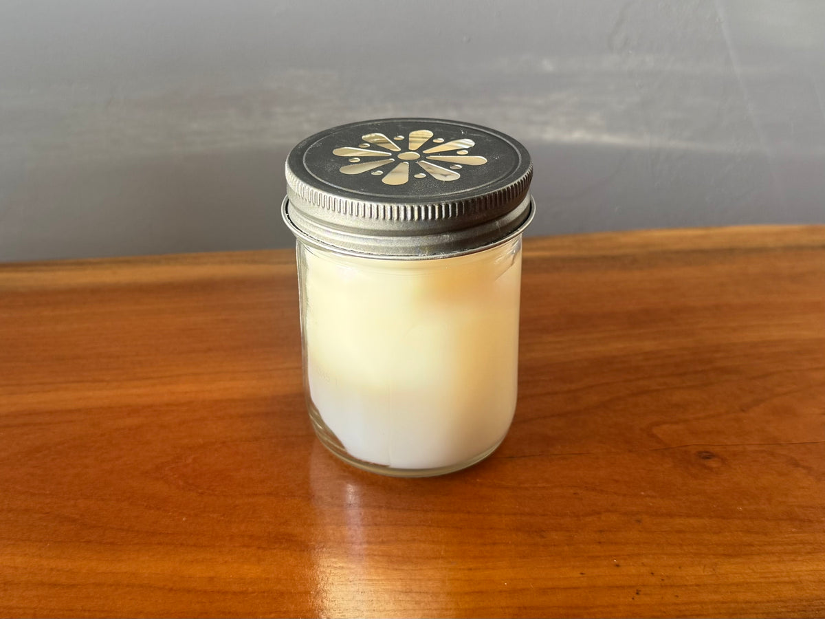 SEASONAL - SPRING + SUMMER   DAISY JAR CANDLE